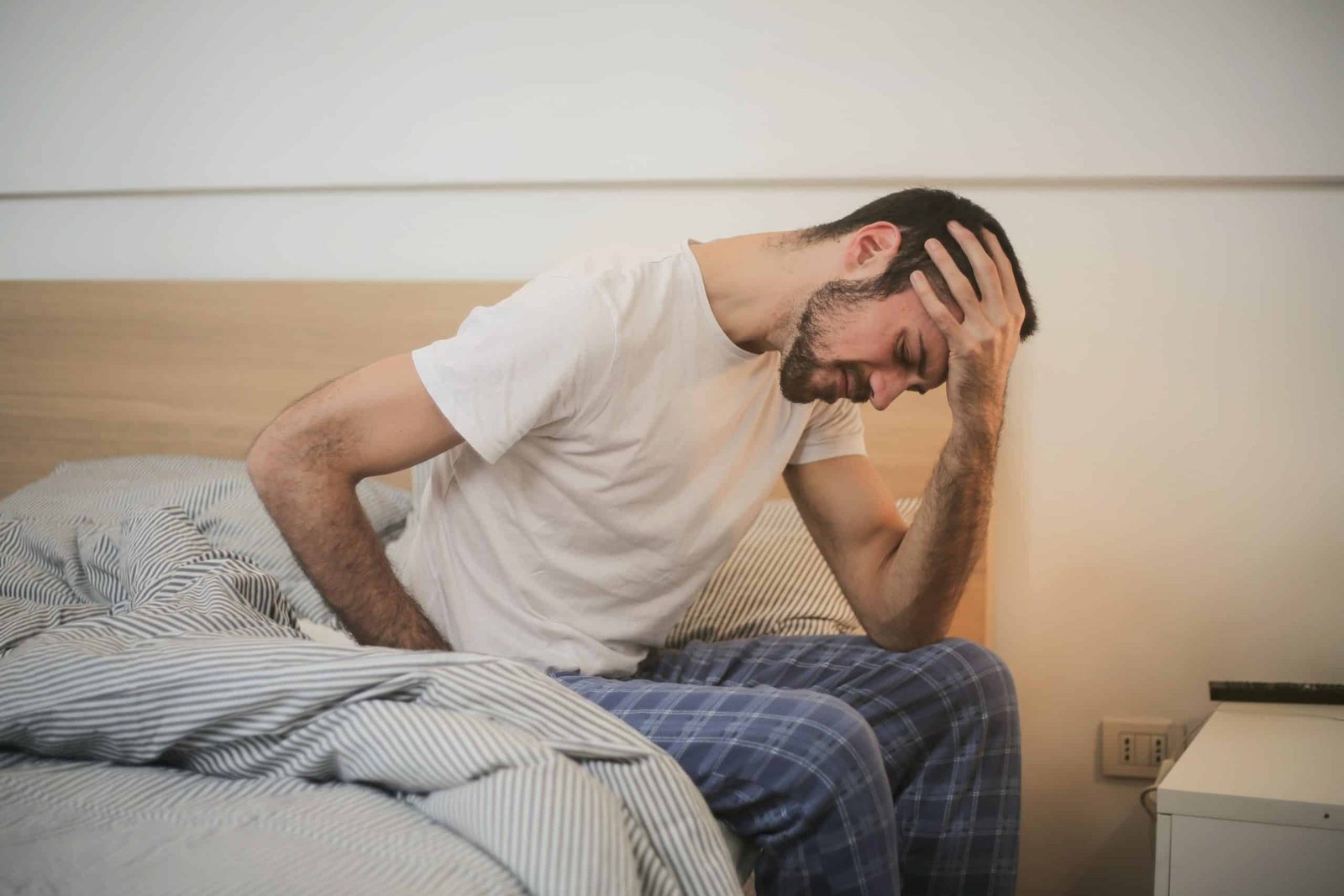 testicular pain